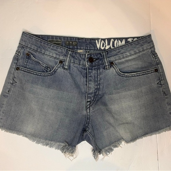 Volcom Stone Short Med Wash Jeans Shorts Women's Size 8 - Picture 1 of 6